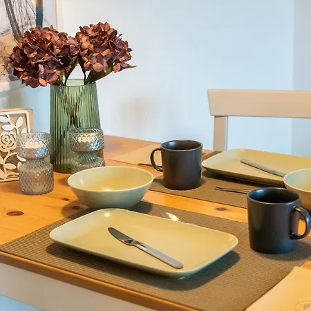 Watt N Glueck アパート